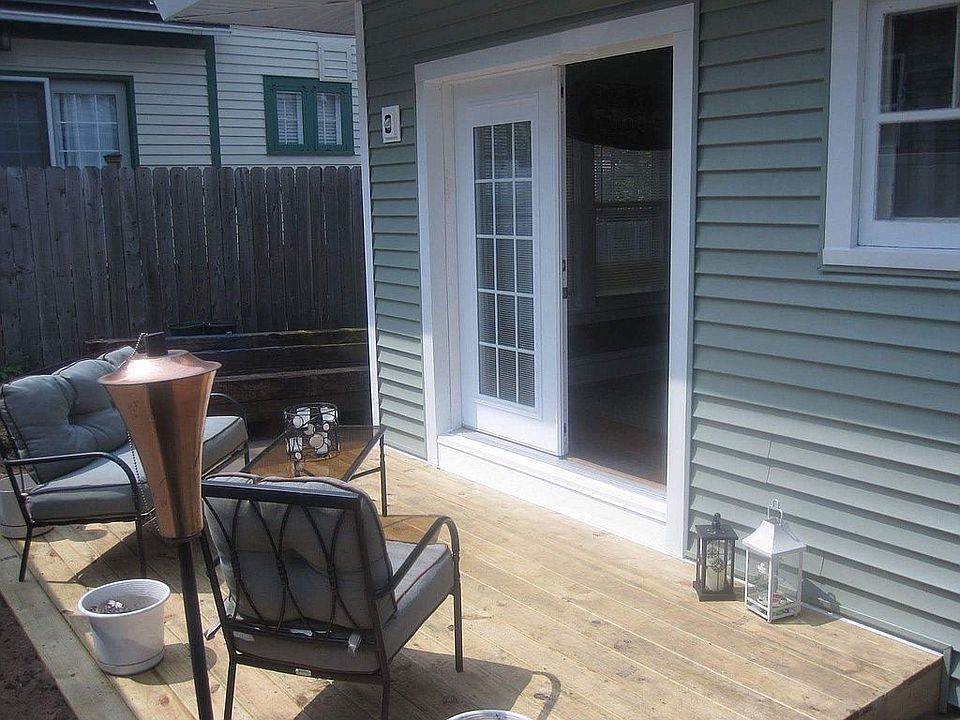2nd image of 302 E Prospect St