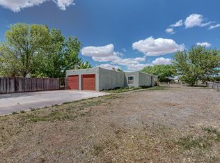 1 Pine Cir, Los Lunas, NM 87031