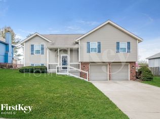 411 Blue Grass Dr, Raymore, MO 64083