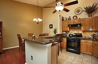 3rd image of 4006 Crawford Ct