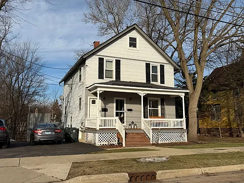 212 Franklin St #1 Photo 1