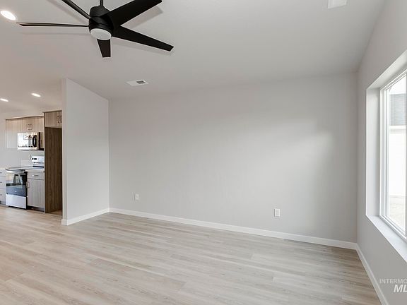 4th image of 7349 S Bungalow Ave