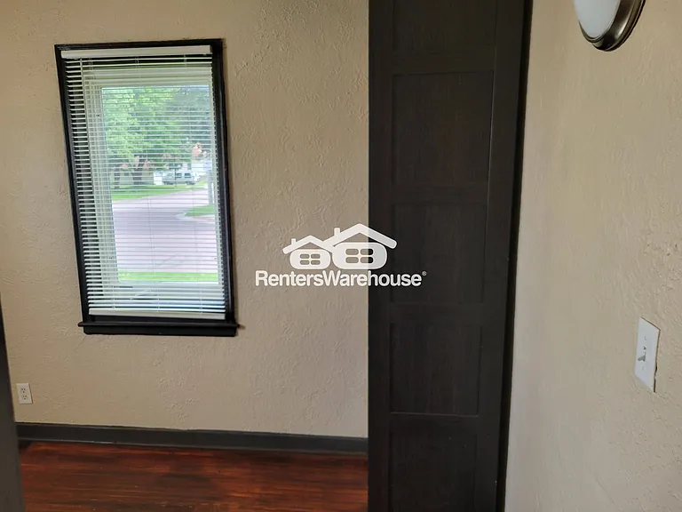 401 N Dewey St — Photo 6