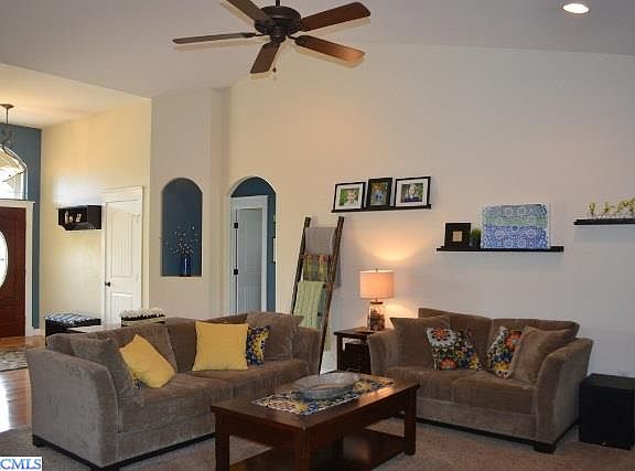 4th image of 1748 Bolleana Ave