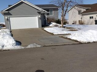 4949 Lionhart Dr NW, Rochester, MN 55901