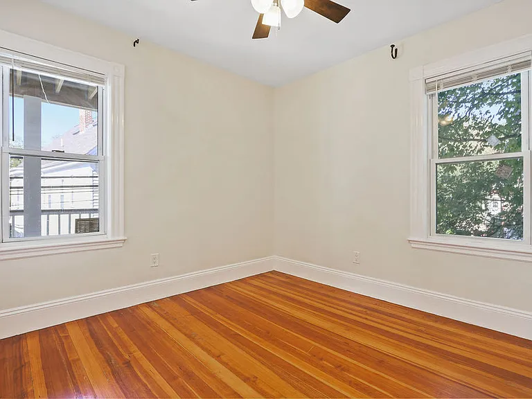 30 Tuttle St #2 — Photo 7