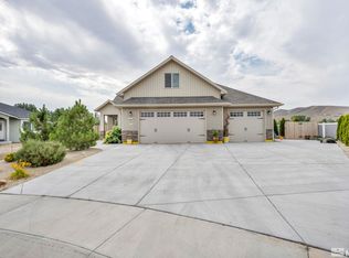 113 Mountain View Dr, Fernley, NV 89408