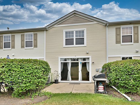 3rd image of 2224 Flagstone Ln #2224