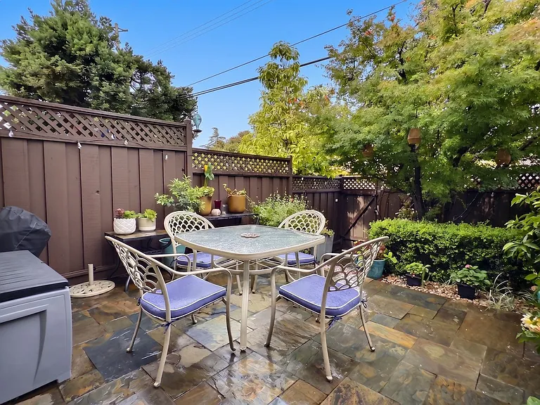 430 Lassen St #6 — Photo 11
