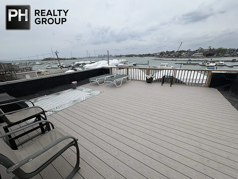 573 Shirley St #2 — Photo 18