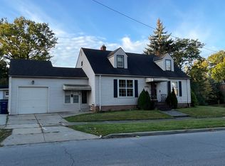 3440 Silsby Rd, Cleveland Hts, OH 44118