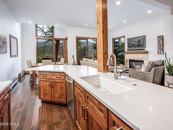 5th image of 117 Arlington Pl #11C