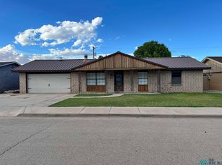1814 W Currier Ave, Artesia, NM 88210