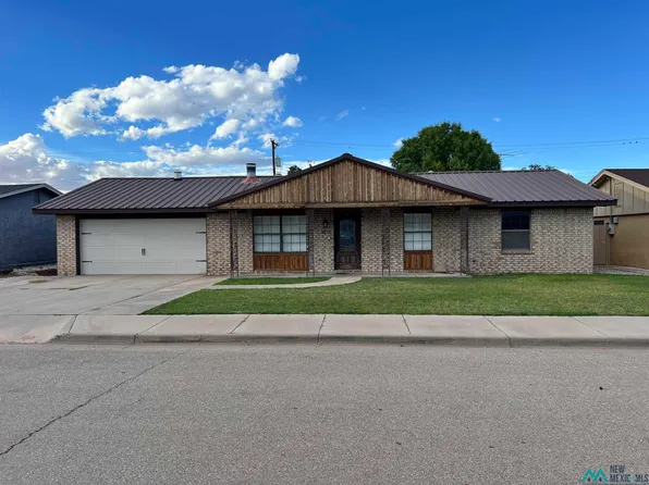 1814 W Currier Ave, Artesia, NM 88210