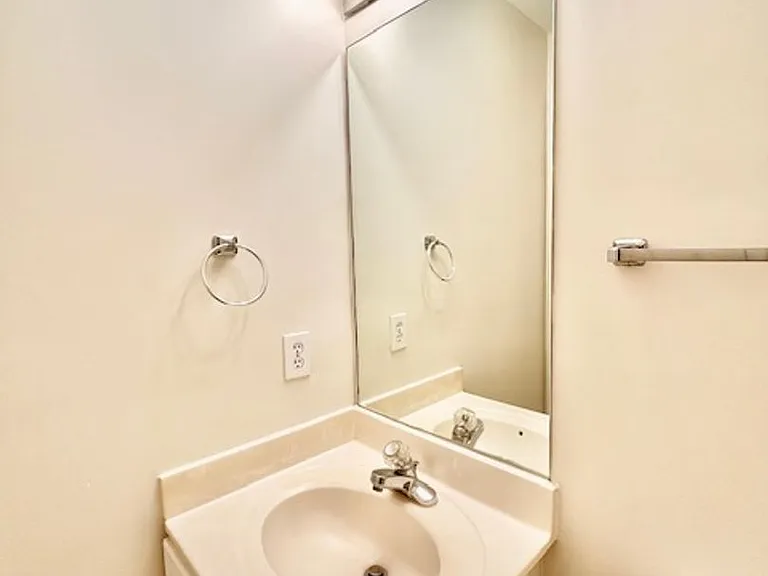 1803 Staley Manor Dr — Photo 36