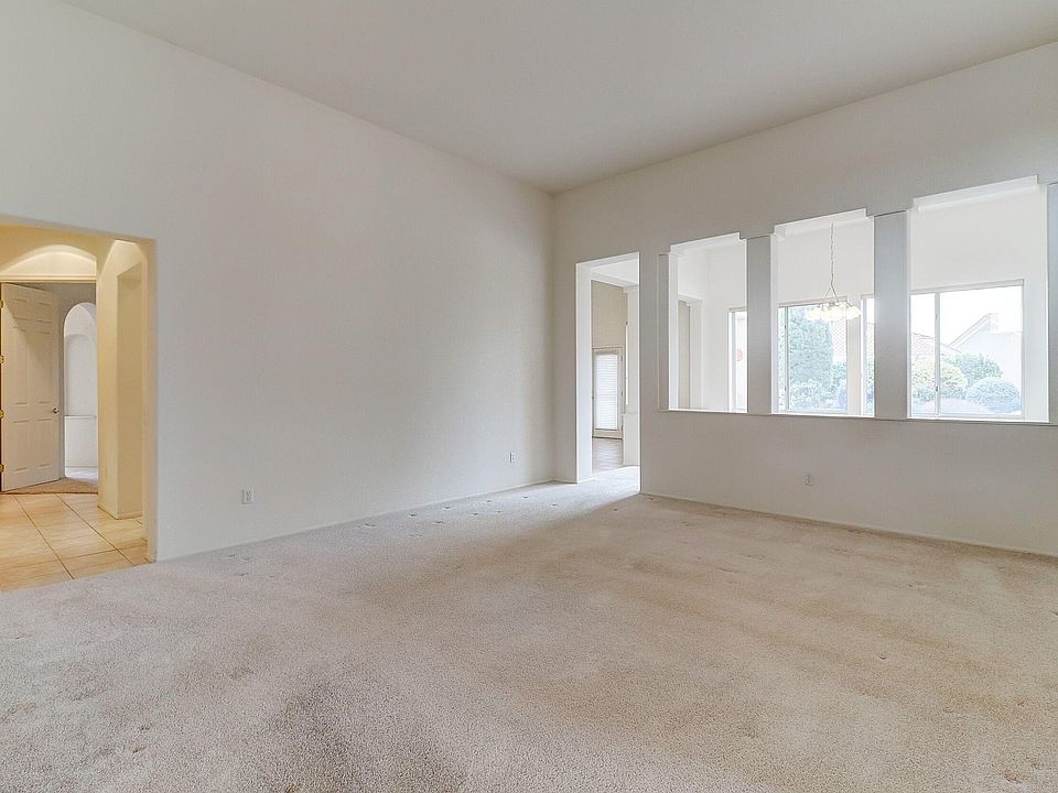 1st image of 15822 W Huron Dr