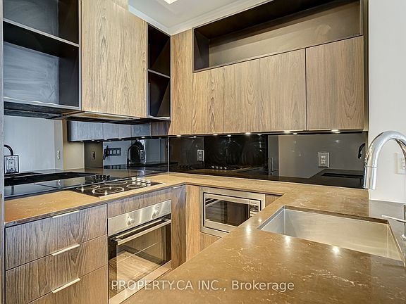 2nd image of 200 Sackville St #1309