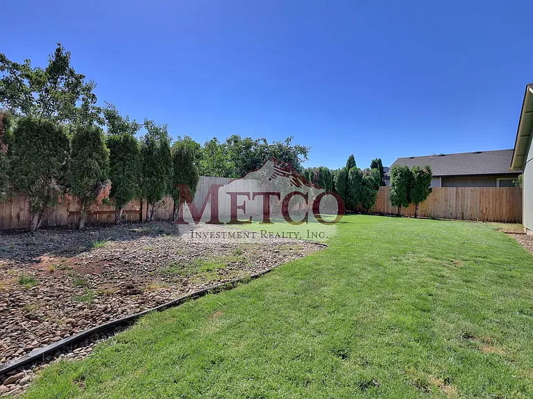 536 Creswood Dr — Photo 9