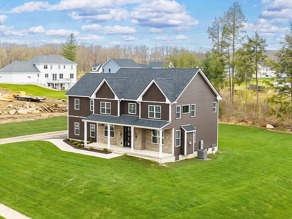 3rd image of 44 Balsam Hill Rd