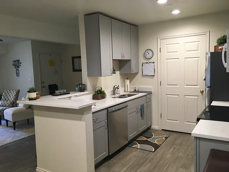 Cambridge Crossing Apartments — Photo 24