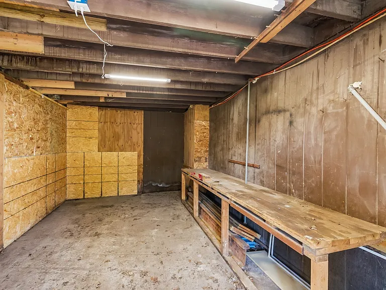 6 Wade St — Photo 28