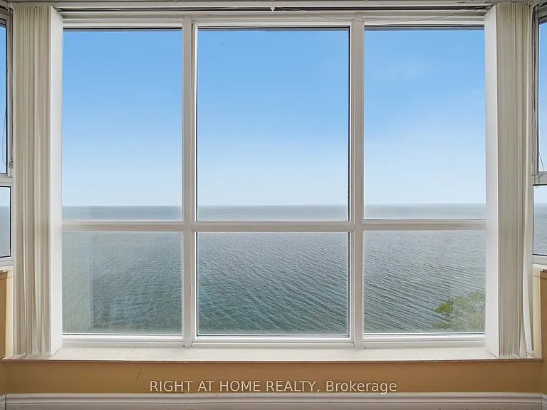 5280 Lakeshore Rd #1104 — Photo 11