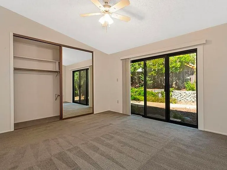 1545 Wimbledon Dr — Photo 11