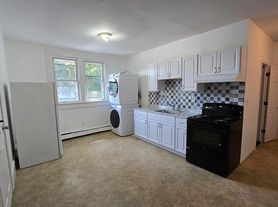 65 Windermere Ave, Greenwood Lake, NY