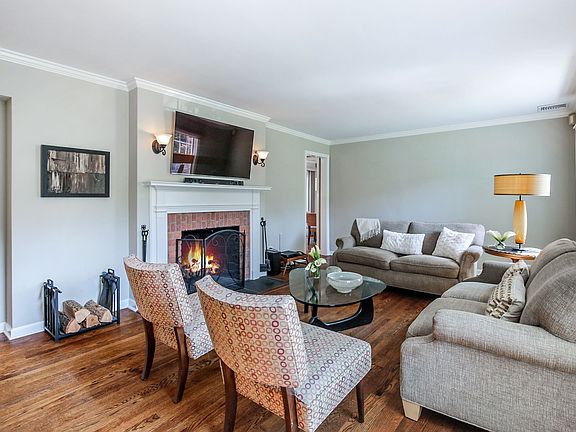 135 Plymouth Dr Scarsdale, NY (10 of 35).jpg