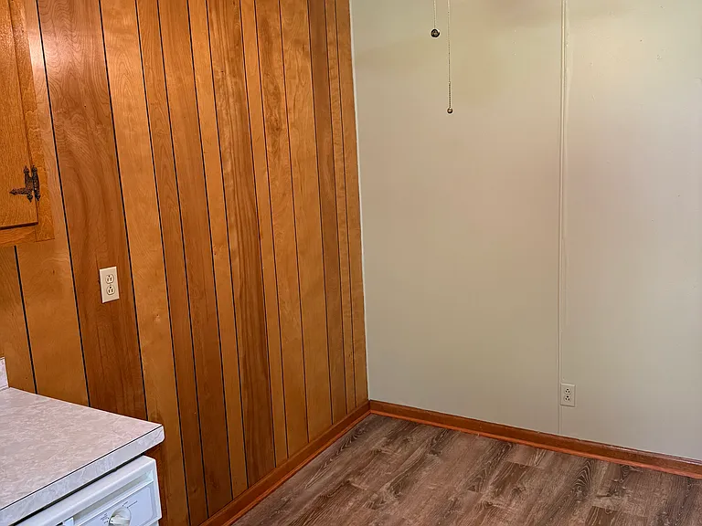 48 Larry St SW #A — Photo 9