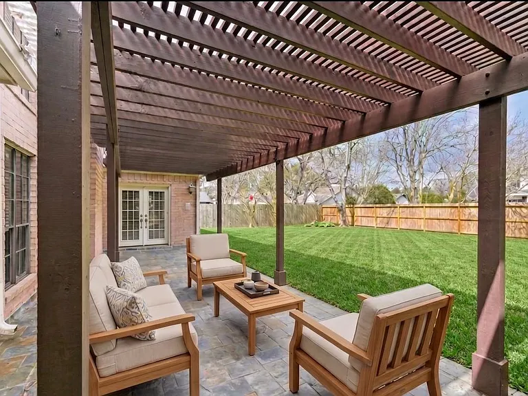 1410 Osborne Dr — Photo 27