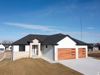 8700 Honeybee Ln, Lincoln, NE, 68526