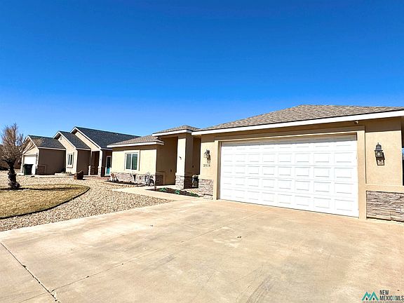 2nd image of 2016 Hali Ln