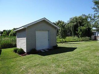 2nd image of 1646 Schubert Dr