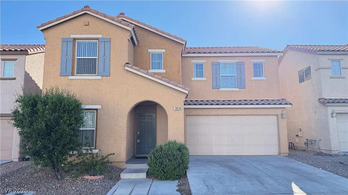 3 bed, 2.5 bath, 1792 sqft, $1,775 — Photo 1