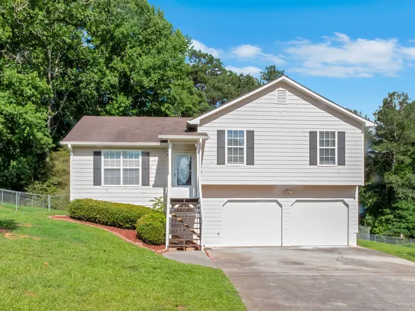 207 Cobblestone Ct, Douglasville, GA 30134