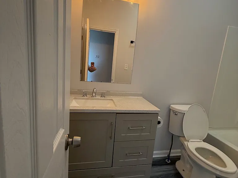 288 Saratoga St #6 — Photo 2