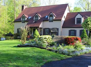 5 Peacock Rd, Rhinebeck, NY 12572
