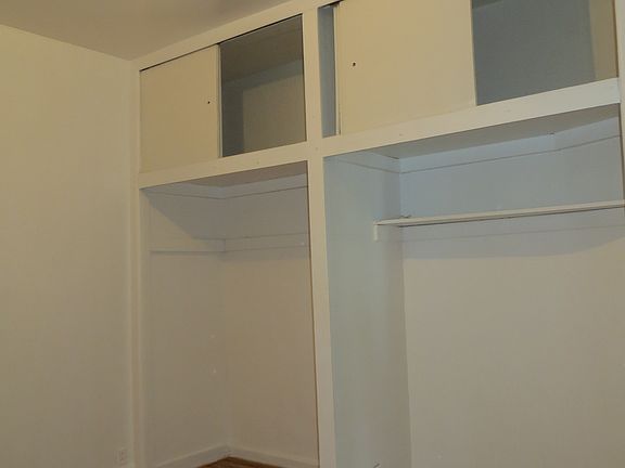 3rd image of 415A E 17th St #1