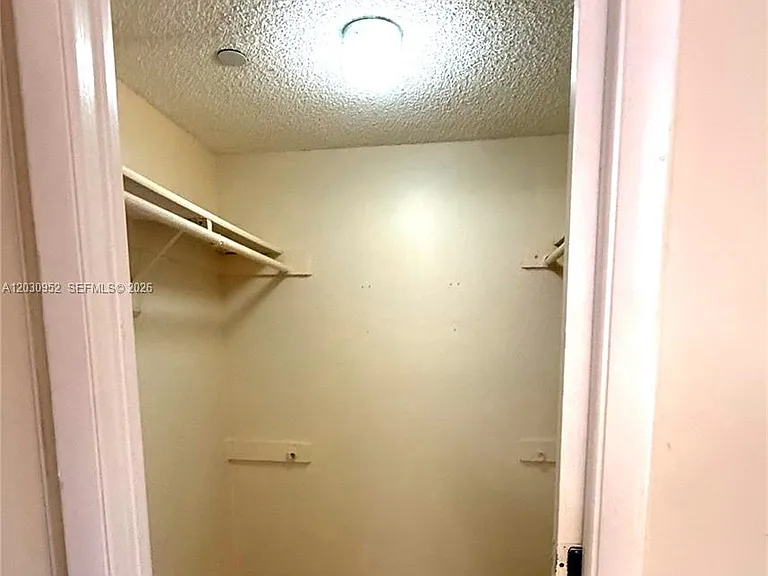 8540 SW 133rd Avenue Rd #422 — Photo 10