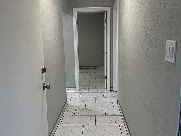 4th image of 135 1/2 S Park Ave #135-1/2