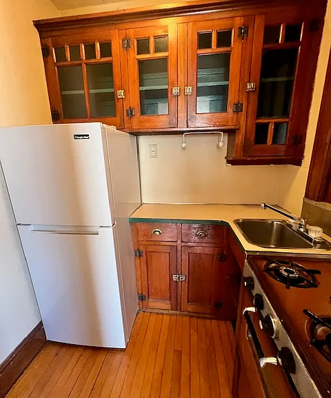 565 Beech St — Photo 10