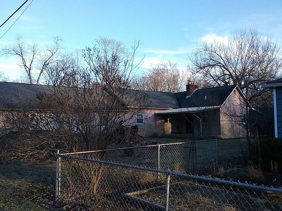 3rd image of 7021 Norwood Dr