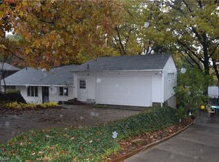 2050 6th St SW, Akron, OH 44314
