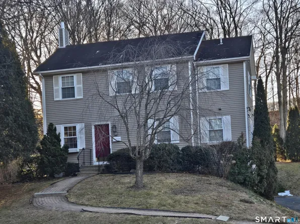 12 Woodedge Avenue, Waterbury, CT 06706