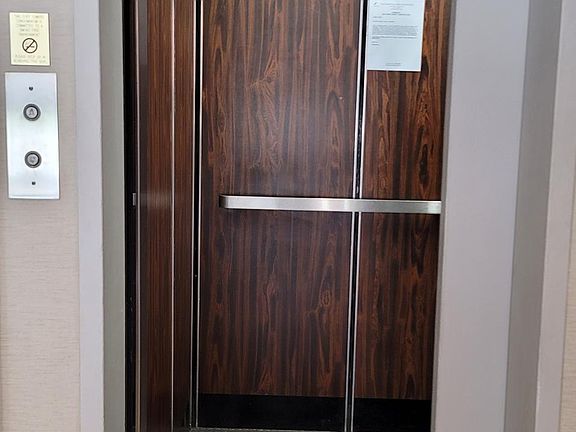 3rd image of 233 12th St APT 1B
