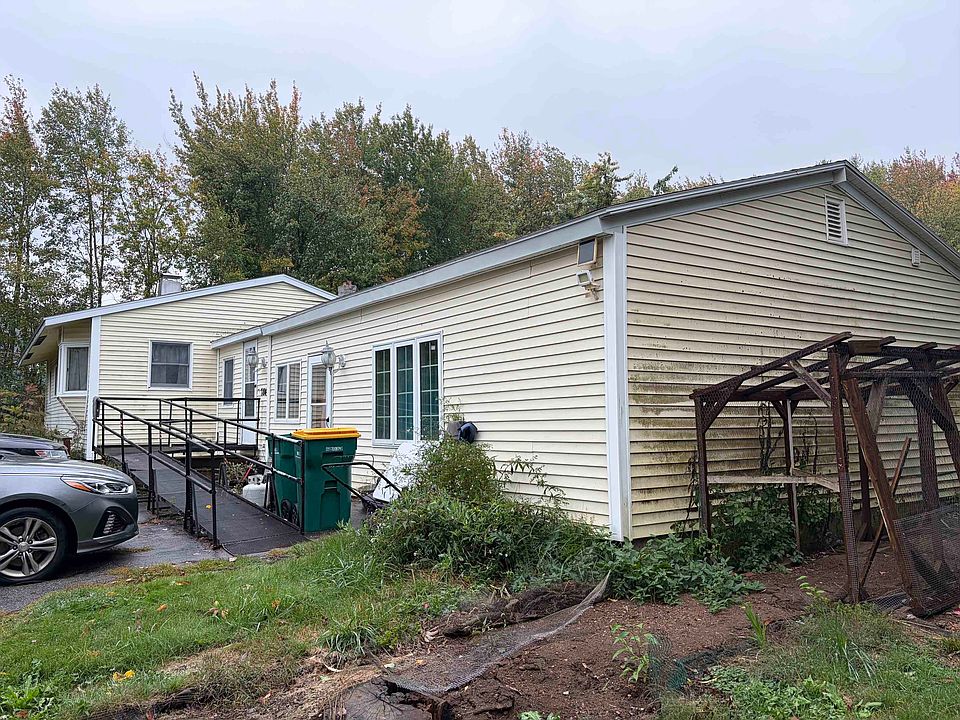 1st image of 784 Portland Street