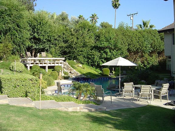 3rd image of 28568 Terrace Dr