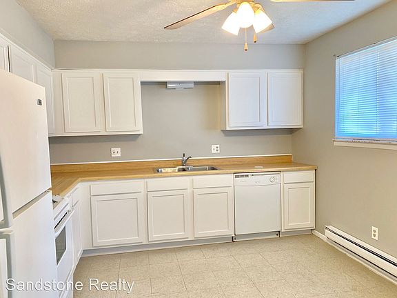 4th image of 247 Brunswick Dr APT C
