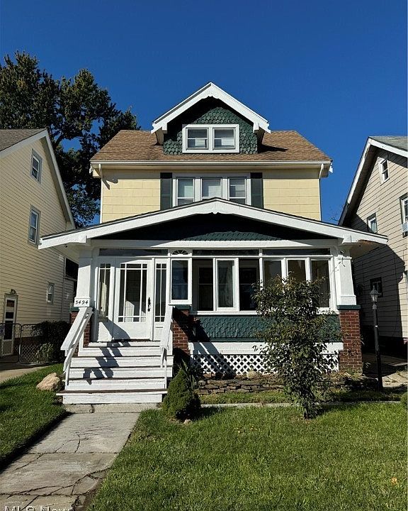 1st image of 3494 W 122nd St